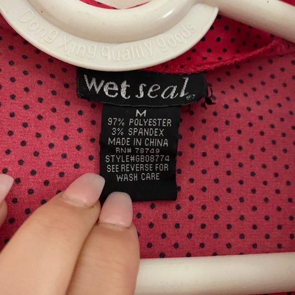 Wet Seal Silk hot pink top - Picture 2 of 3
